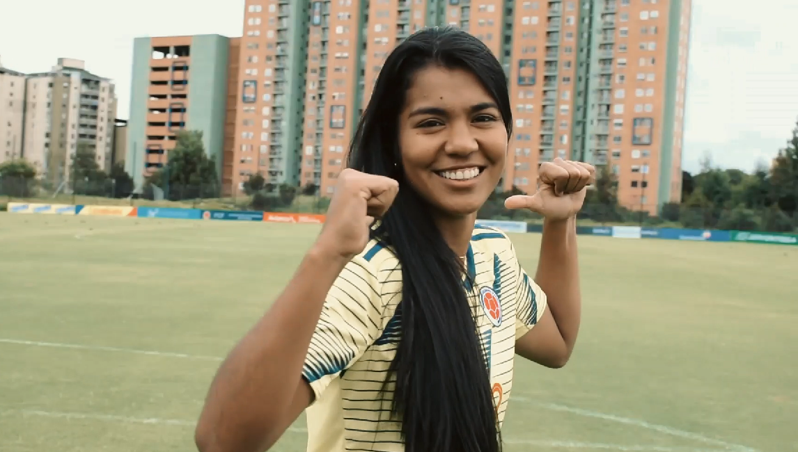 Ella Es Daniela Arias Pieza Clave De La Sólida Defensa Tricolor Federación Colombiana De Fútbol