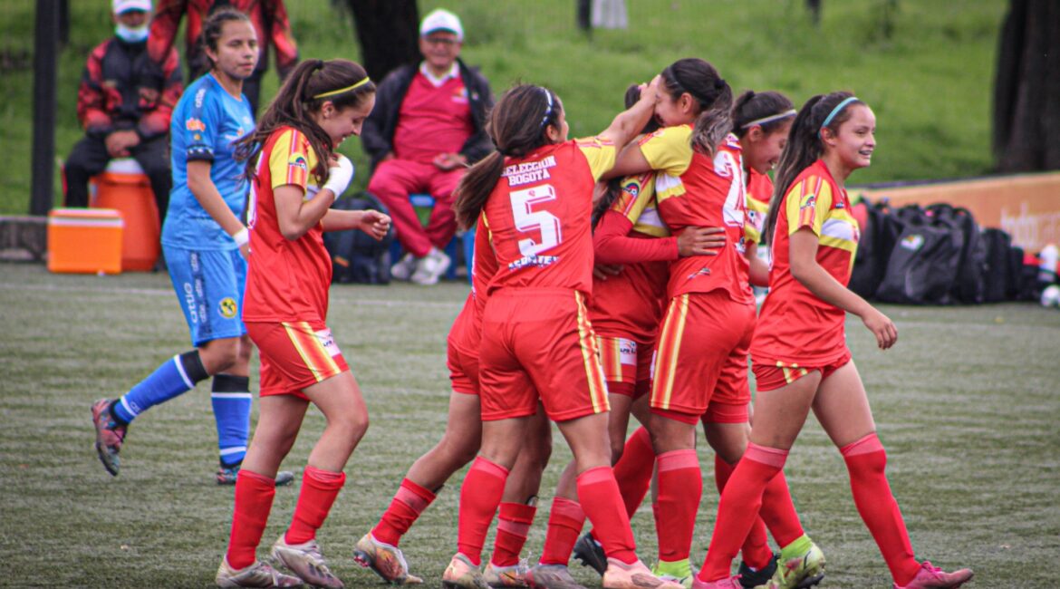 Fcf Felicita A Bogotá Campeón Del Torneo Nacional Sub 20 Femenino De La Difutbol Federación 7413