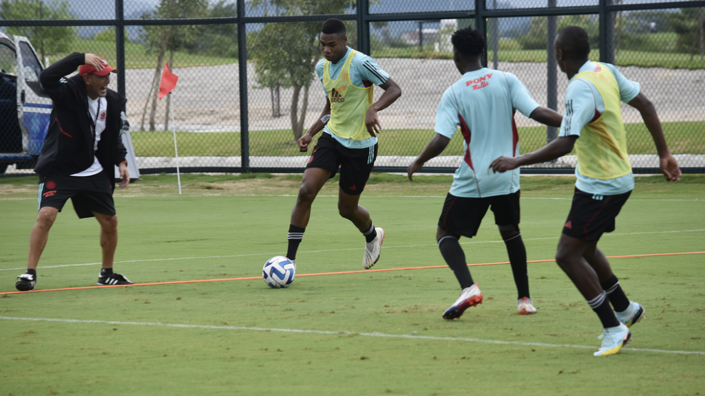 Entrenamiento, Selección Colombia Masculina Sub 17