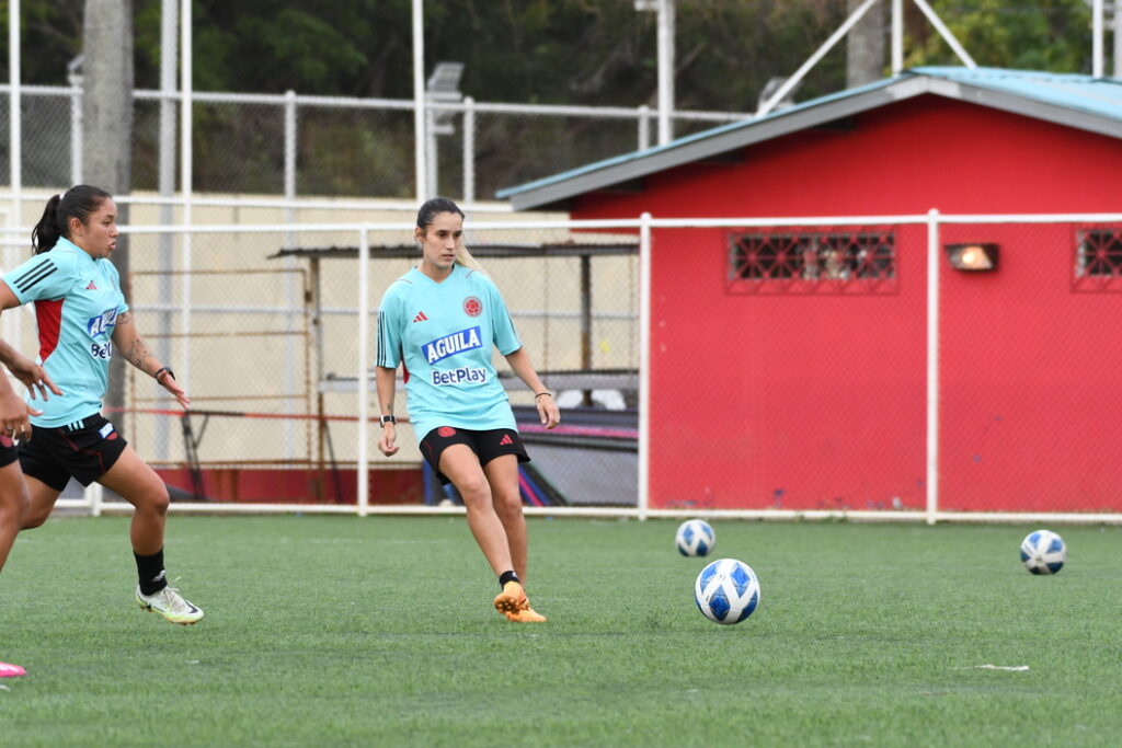 Daniela Montoya. Entrenamiento Selección Colombia Femenina, 16 de junio