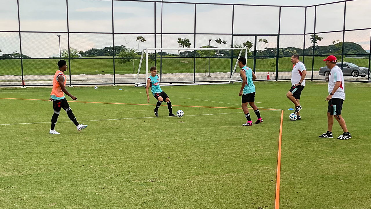 Fantasia Di Perline: Collana Con Ciondolo Embroidery In Crysocholla - Foto 4