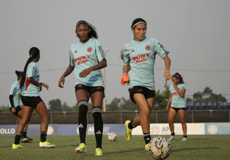 Entrenamiento Colombia Femenina Sub 17