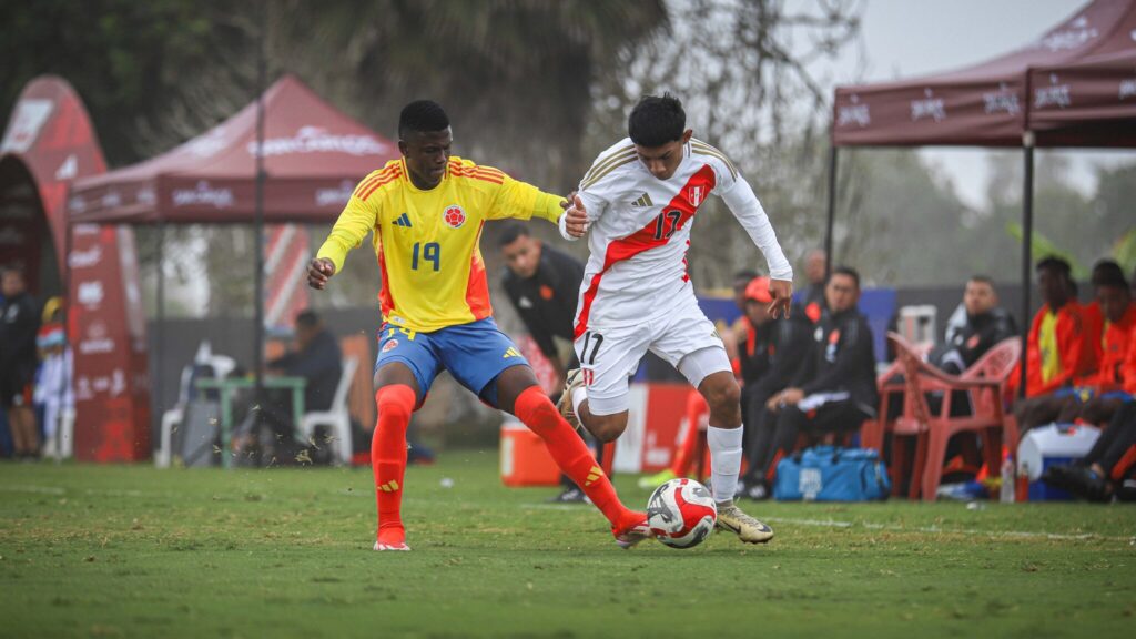 Neiser Villarreal vs Perú