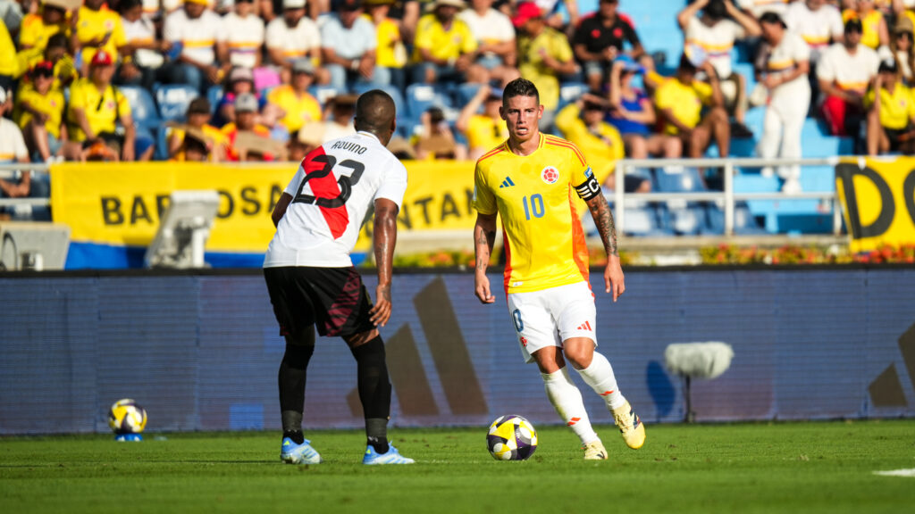 Selección Colombia Masculina Mayores vs Perú