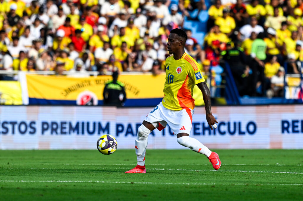 Selección Colombia Masculina Mayores vs Perú